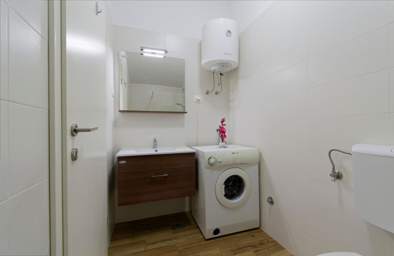 Apartments Goran By Rent Istria Umag Exterior photo